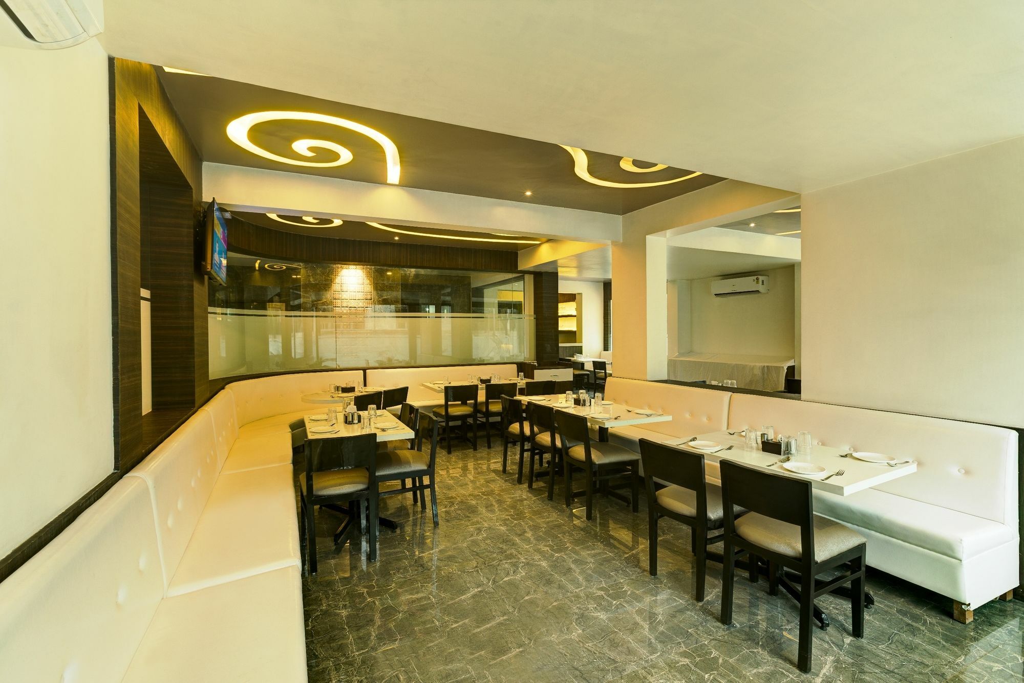 Oyo 78245 Collection O Hotel Crown Inn 나비뭄바이 외부 사진