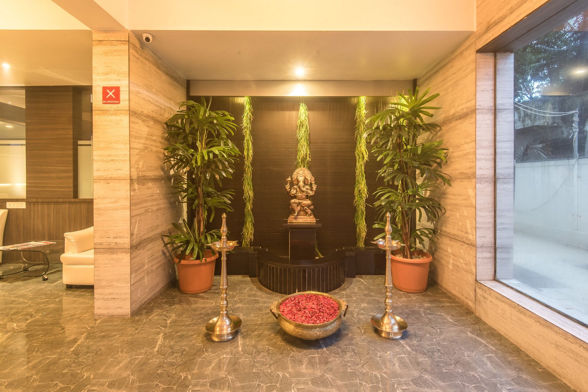 Oyo 78245 Collection O Hotel Crown Inn 나비뭄바이 외부 사진