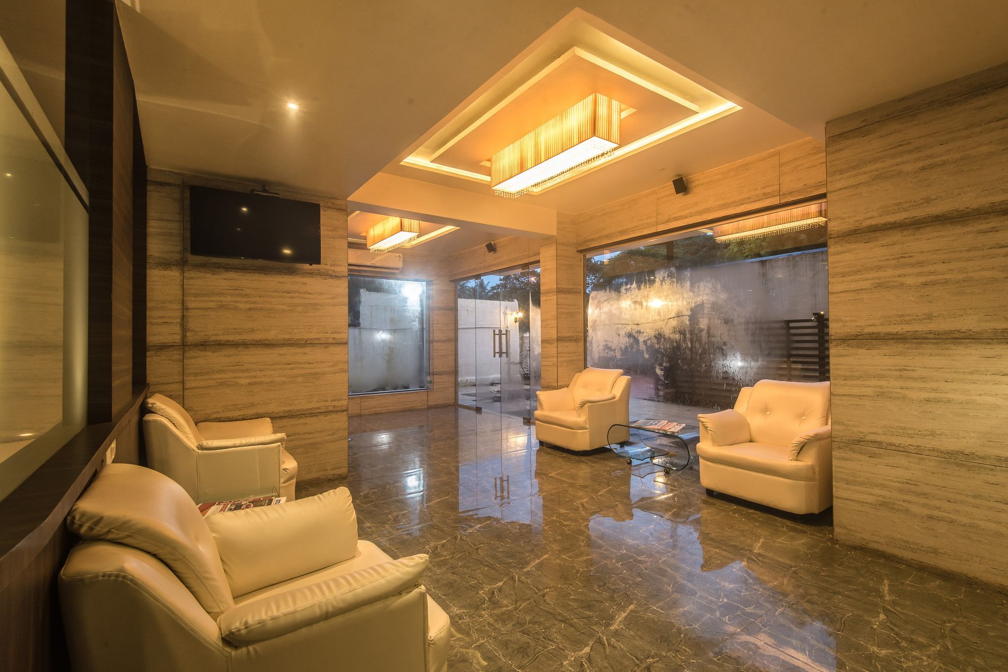 Oyo 78245 Collection O Hotel Crown Inn 나비뭄바이 외부 사진